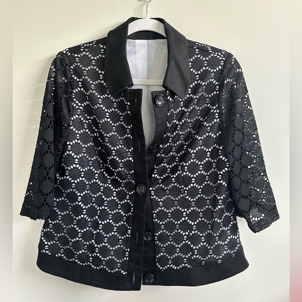 8/$20 Black Lace Button-Up Blazer/Bomber Stylish and Beautiful